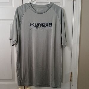 Under Armour Loose heatgear Gray short sleeve shirt Sz XL NWOT